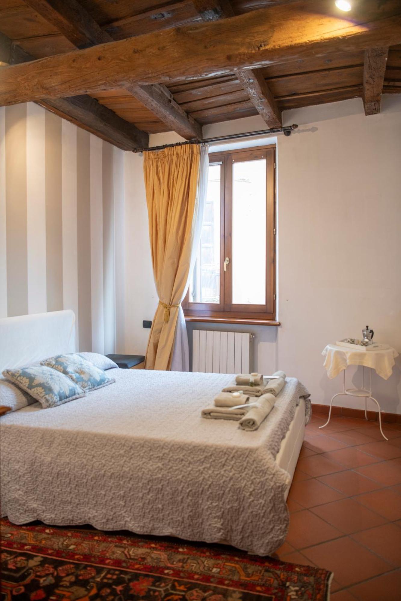 Ai Piedi Del Castello / 4Pl / Apt. Full Verona Buitenkant foto