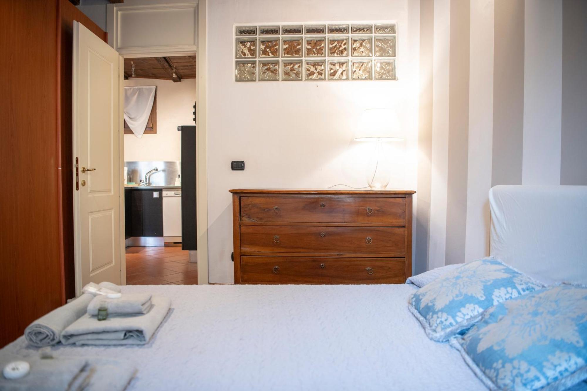 Ai Piedi Del Castello / 4Pl / Apt. Full Verona Buitenkant foto